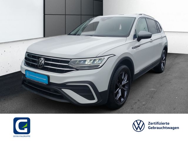 VW Tiguan Allspace Grau